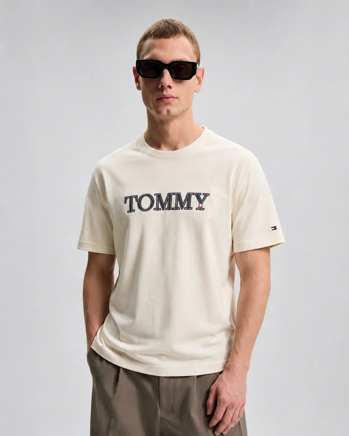 TOMMY HILFIGER Embroidered Logo Regular Fit Cotton T-Shirt